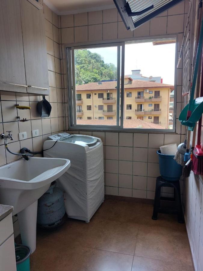 Climatizado , Grande, Sp Apartamento *